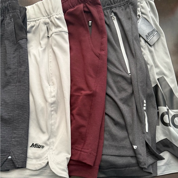5-Piece Bundle Men Shorts Size M Gray, Light Gray & Burgundy Athletic Shorts - Picture 2 of 7